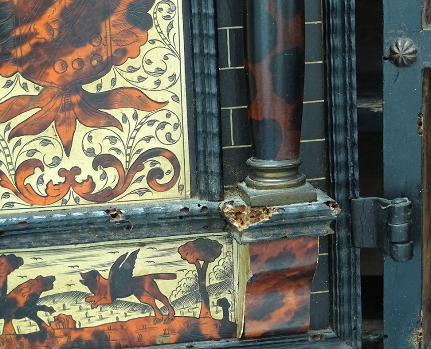 01_Detalle de los daños producidos por el ataque de carcoma