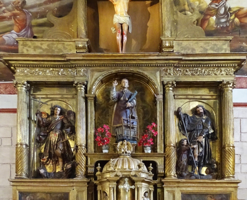 01_Retablo antes de la intervención de restauración